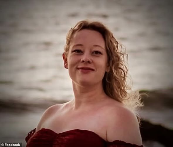 Read more about the article Poet Renee Nicole Good, 37, Named as Minneapolis Woman Shot Dead by ICE Agent